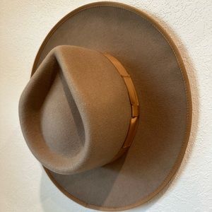 Gigi Pip ‘Monroe Rancher’